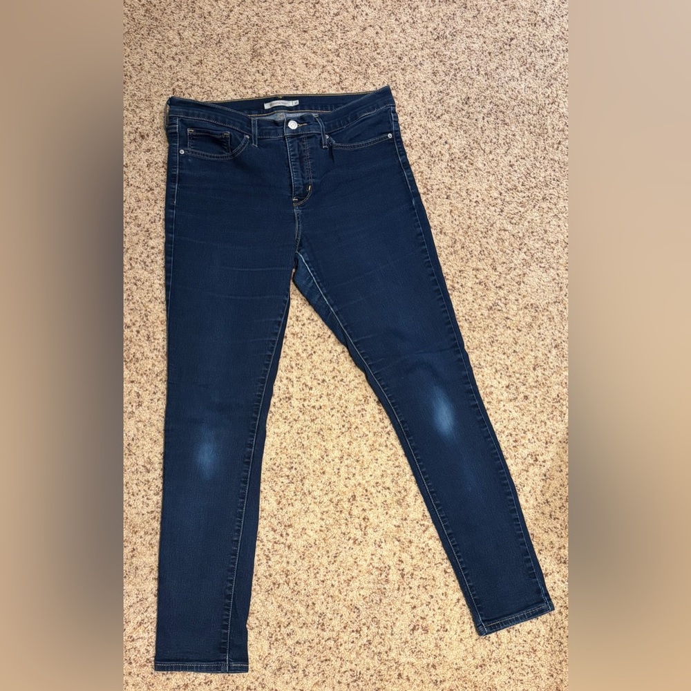 Levi's Women's Deep Blue Skinny Jeans